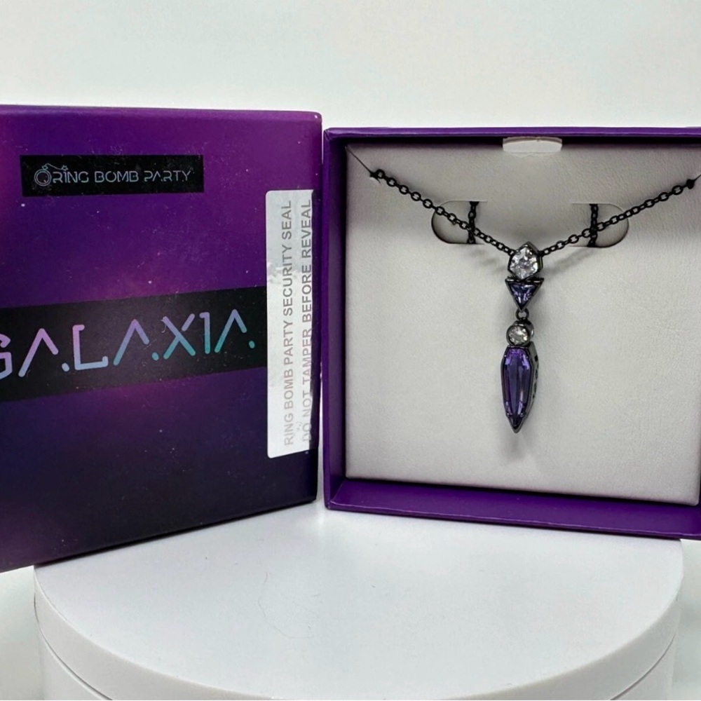 Bomb Party Galaxia Necklace